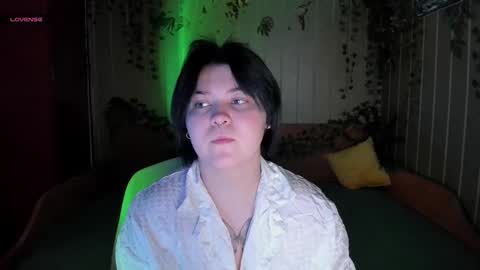 Snapshot of choe_bliss chatting on 10-21-25, 02:45 choe_bliss online show from 10-21-25, 02:45