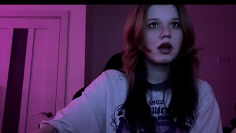 Snapshot of choimia chatting on 11-26-25, 10:11 Lissa online show from 11-26-25, 10:11