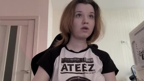 Snapshot of choimia chatting on 02-19-26, 10:33 Lissa online show from 02-19-26, 10:33