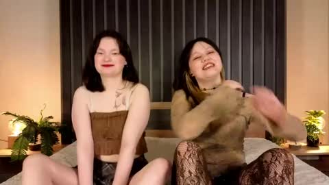 Cassandra online show from 04-20-26, 05:10