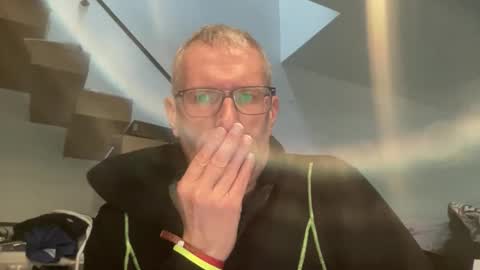 choupipat1 online show from 03-10-26, 07:35