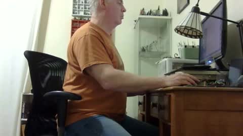 chris2002b online show from 03-01-26, 06:26
