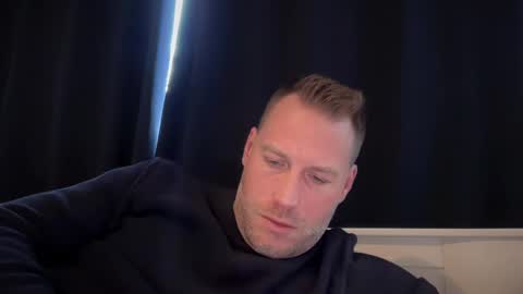 Snapshot of chris2021x chatting on 01-12-25, 01:37 Chris online show from 01-12-25, 01:37