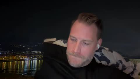 Snapshot of chris2021x chatting on 02-05-25, 06:15 Chris online show from 02-05-25, 06:15