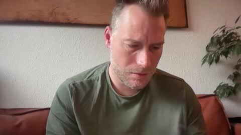 Snapshot of chris2024x chatting on 10-07-25, 07:16 Christian online show from 10-07-25, 07:16