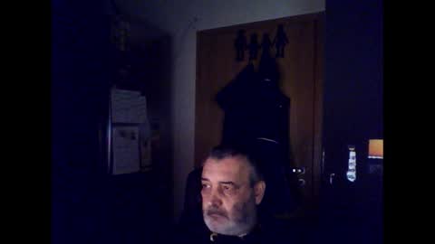 Snapshot of chris250268 chatting on 12-30-24, 07:04 Chris online show from 12-30-24, 07:04