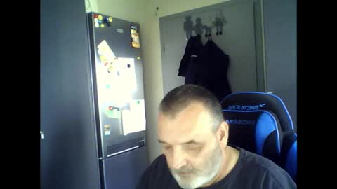 Chris online show from 06-06-26, 11:48
