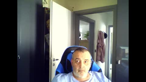 Snapshot of chris250268 chatting on 07-04-26, 09:04 Chris online show from 07-04-26, 09:04