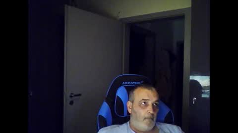 Snapshot of chris250268 chatting on 07-04-26, 09:10 Chris online show from 07-04-26, 09:10