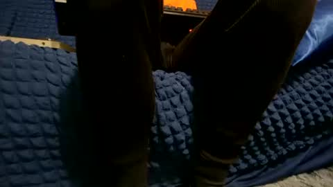 chris526520 online show from 02-22-25, 06:30