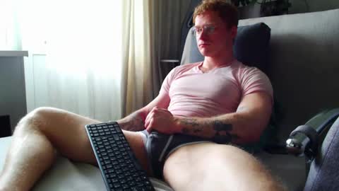 redhead thief of sausages and hearts online show from 05-09-26, 08:19