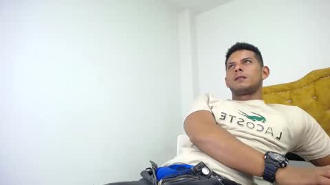 chris_dick2 online show from 05-06-26, 05:35