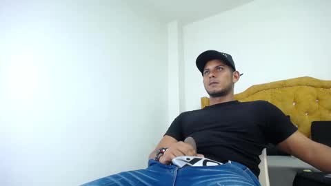 chris_dick2 online show from 05-26-26, 05:03