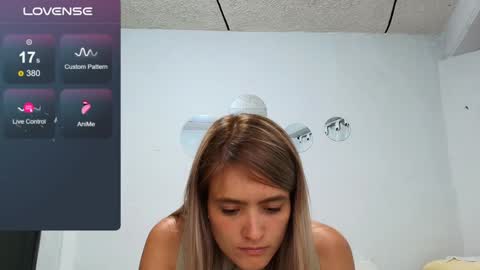 Snapshot of chris_sharon2023 chatting on 02-05-25, 12:53 Yarixa online show from 02-05-25, 12:53