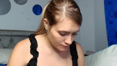 Snapshot of chris_sharon2023 chatting on 02-14-25, 12:51 Yarixa online show from 02-14-25, 12:51