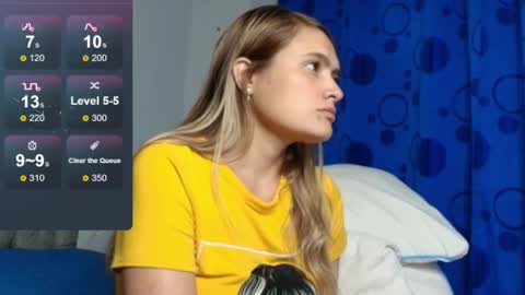 Snapshot of chris_sharon2023 chatting on 02-18-25, 02:05 Yarixa online show from 02-18-25, 02:05