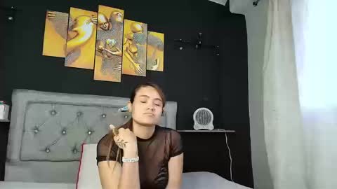 Snapshot of chris_sharon2023 chatting on 09-19-25, 10:32 Yarixa online show from 09-19-25, 10:32