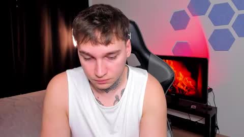 Chris Tyson online show from 12-04-25, 07:06