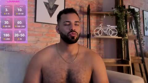 Chris Varden online show from 01-10-26, 01:24