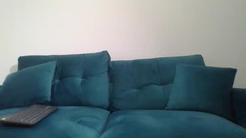 Snapshot of chrisaron chatting on 11-16-25, 04:07 chrisaron online show from 11-16-25, 04:07