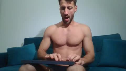 Snapshot of chrisaron chatting on 11-29-25, 04:15 chrisaron online show from 11-29-25, 04:15