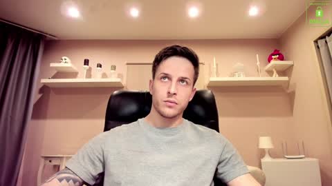 Snapshot of chriscarrey chatting on 02-06-25, 01:05 Chris online show from 02-06-25, 01:05
