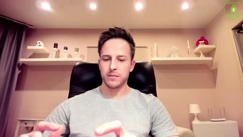 Snapshot of chriscarrey chatting on 02-09-25, 01:22 Chris online show from 02-09-25, 01:22