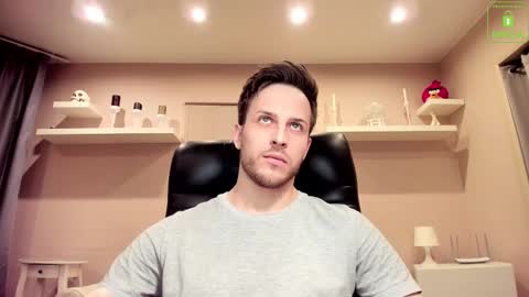 Snapshot of chriscarrey chatting on 02-18-25, 01:21 Chris online show from 02-18-25, 01:21