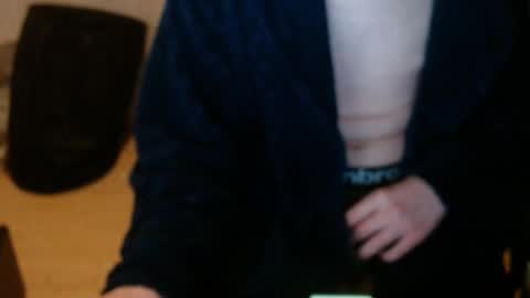 Snapshot of chriser_xxx chatting on 12-11-24, 10:16 chriser_xxx online show from 12-11-24, 10:16