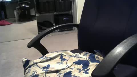 chrismas1 online show from 02-19-25, 02:01