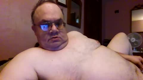 Snapshot of chrismini312 chatting on 10-06-25, 04:48 Chris The Jerk Off King online show from 10-06-25, 04:48