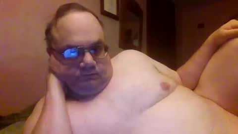 Snapshot of chrismini312 chatting on 10-13-25, 04:07 Chris The Jerk Off King online show from 10-13-25, 04:07