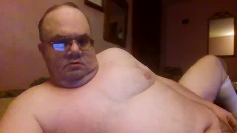 Snapshot of chrismini312 chatting on 11-04-25, 01:10 Chris The Jerk Off King online show from 11-04-25, 01:10