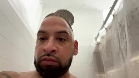 chrisr4203 online show from 12-23-25, 04:21