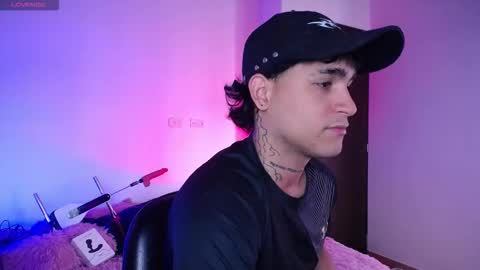 Christian Wang online show from 10-21-25, 08:42