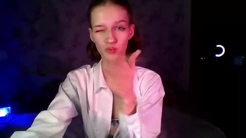 Snapshot of chrissy_joyful chatting on 03-26-26, 05:24 chrissy_joyful online show from 03-26-26, 05:24