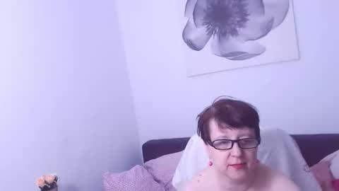 Christa online show from 09-19-25, 06:41