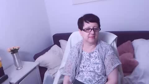 Christa online show from 05-08-26, 01:55