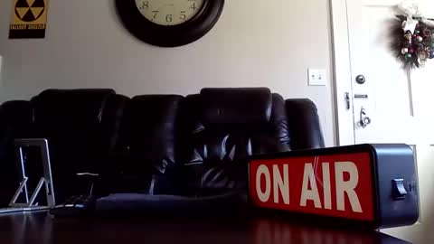 Hopeless romantic online show from 12-21-24, 07:16