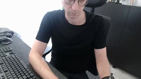 Chris online show from 09-10-25, 08:47