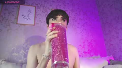 Snapshot of christianm_18 chatting on 02-19-25, 07:50 Chris online show from 02-19-25, 07:50