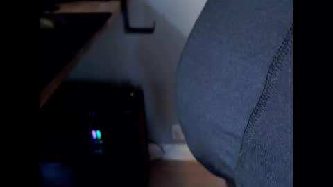 Chris online show from 10-12-25, 07:29