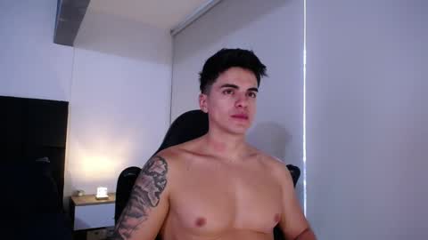 Snapshot of christianvalenzia chatting on 10-01-25, 12:22 Christian online show from 10-01-25, 12:22