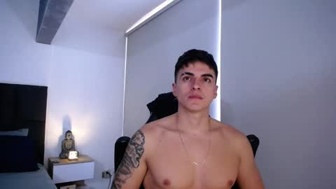 Snapshot of christianvalenzia chatting on 11-17-25, 03:29 Christian online show from 11-17-25, 03:29