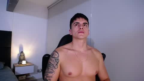 Snapshot of christianvalenzia chatting on 11-18-25, 08:24 Christian online show from 11-18-25, 08:24