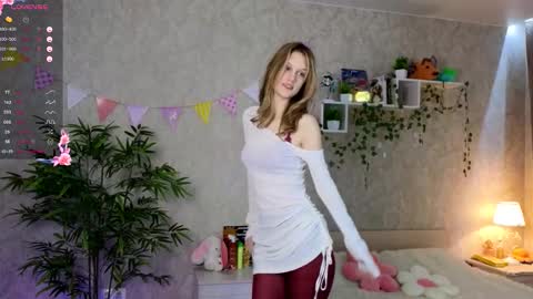 Snapshot of christina_hammond chatting on 02-15-26, 11:41 Ann online show from 02-15-26, 11:41