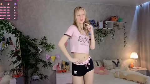 Snapshot of christina_hammond chatting on 04-15-26, 12:01 Ann online show from 04-15-26, 12:01