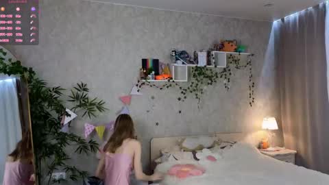 Snapshot of christina_hammond chatting on 04-17-26, 12:08 Ann online show from 04-17-26, 12:08
