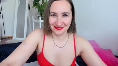 christina rosse online show from 05-18-26, 03:07