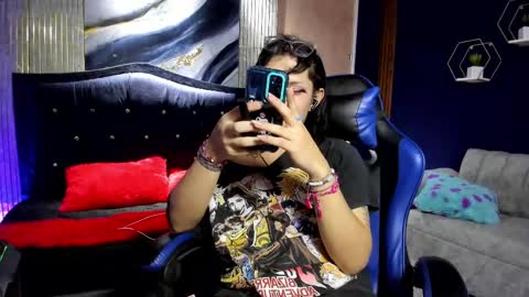 CHRISTINA online show from 10-30-25, 08:09